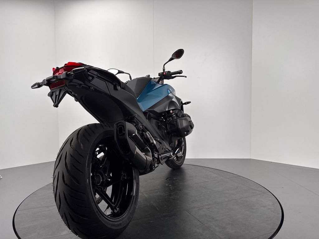 Fahrzeugabbildung BMW R 1300 R *NEUWERTIG *600 KM