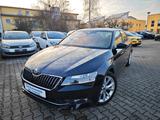 Skoda Superb Lim. 2.0 TDI Premium Edition DSG*PANO*KAM - Skoda Superb mit Diesel-Antrieb: Limousine, 2.0