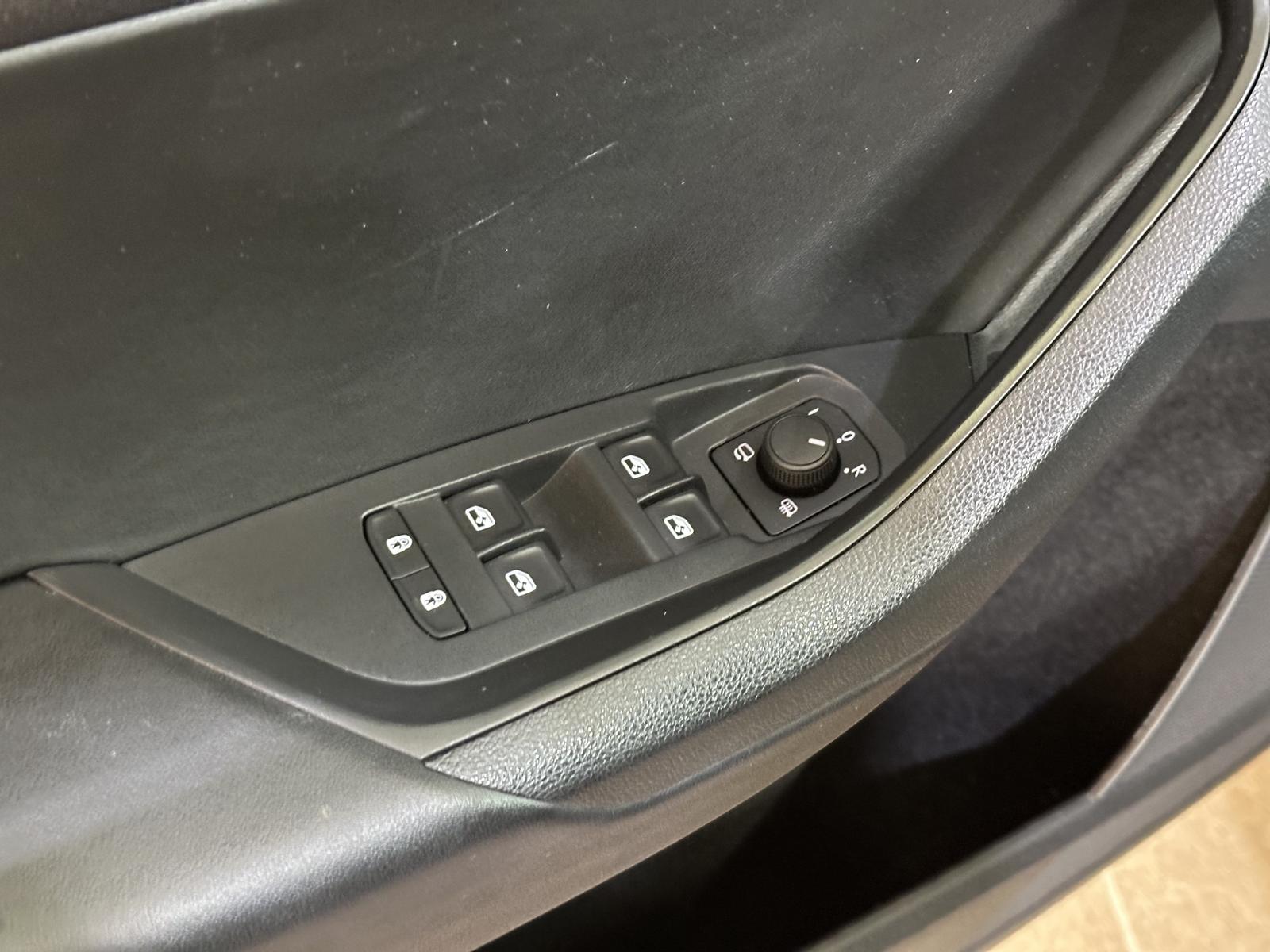 Skoda Kodiaq Clever*4xSHZ*ACC*LED*PDC*R.Cam*Navi*AHK