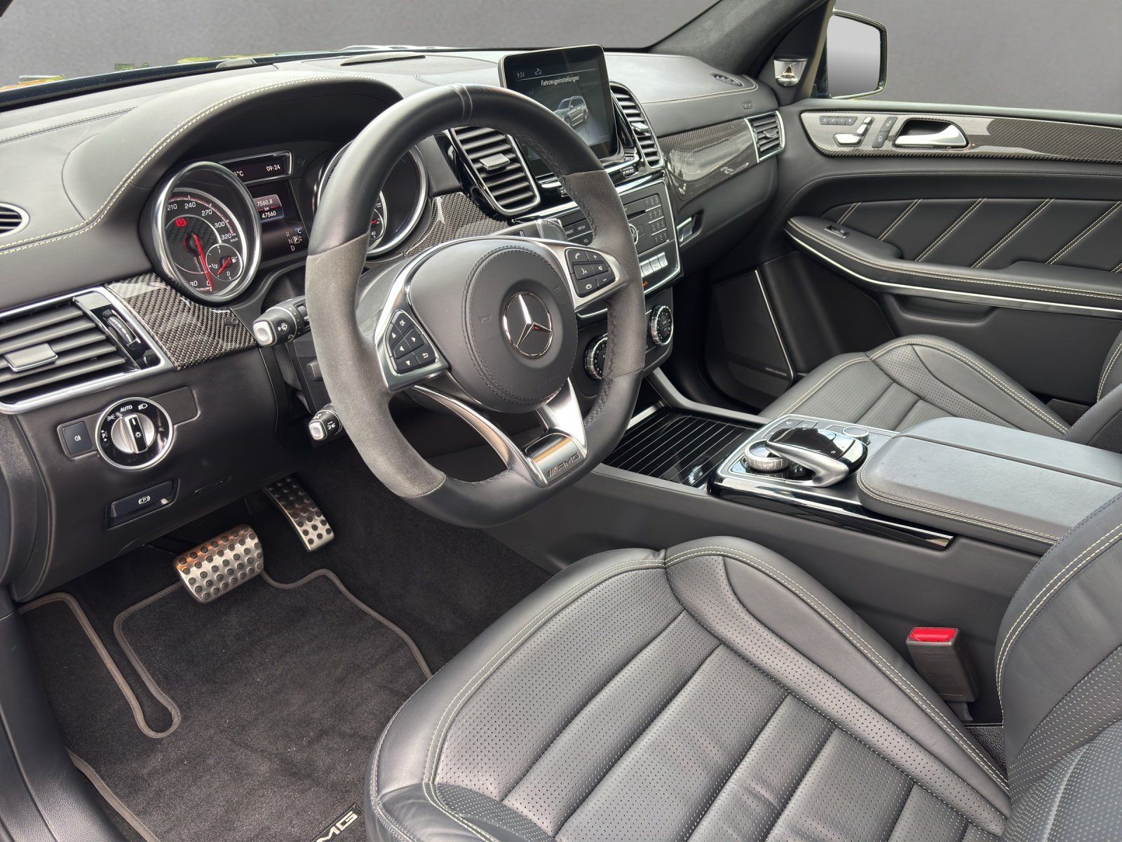 Fahrzeugabbildung Mercedes-Benz GLS63AMG Standhz B&O Drivers AHK Masage ACS Pano