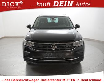Volkswagen Tiguan - 3