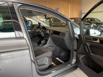 Volkswagen Golf Sportsvan *ACC*NAVI*SZHZ*PDC*KAMERA*