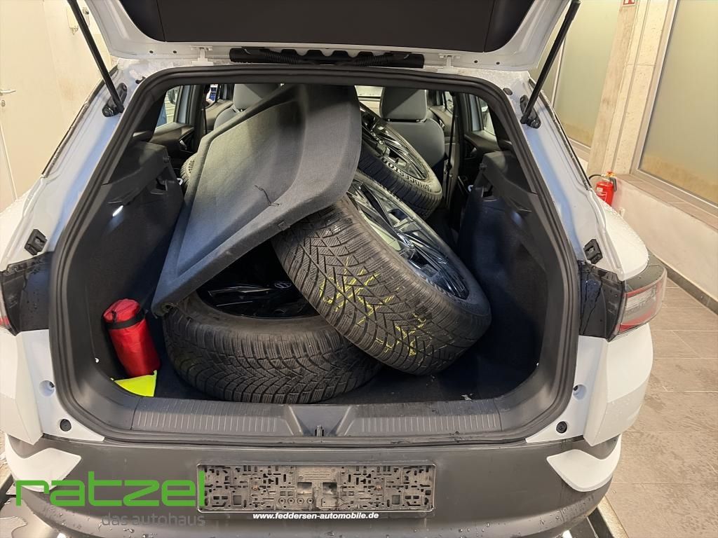 Fahrzeugabbildung Volkswagen ID.4 Pro Performance Navi LED ACC Apple CarPlay