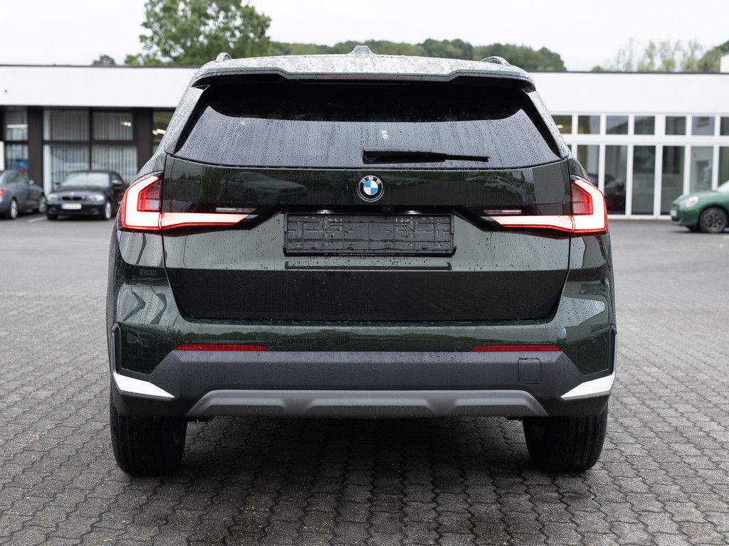 BMW X1 xDrive 20d PANO HUD 360° LED NAVI KAMERA SHZ foto 8