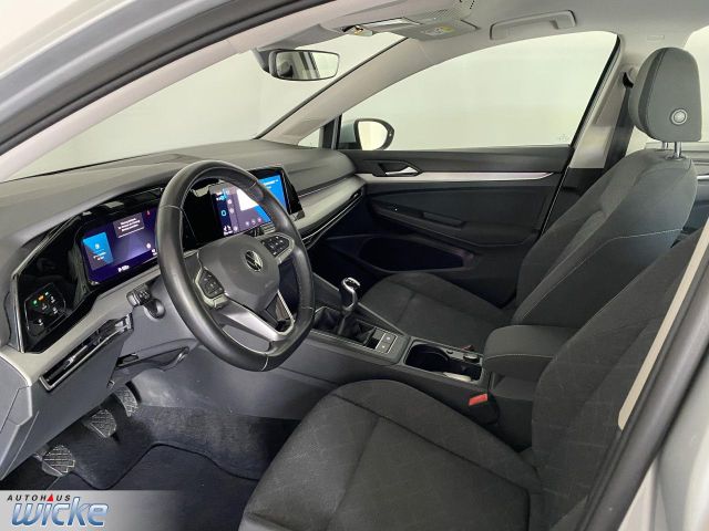 Golf VIII Variant 2.0 TDI Life NAVI KLIMA PDC LE