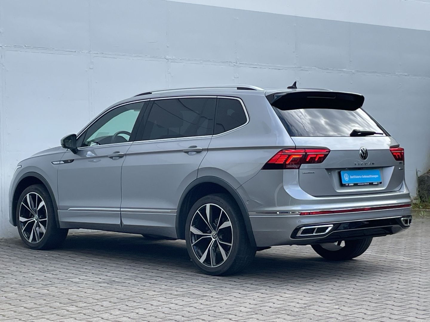 Tiguan Allspace 2.0 TDI R-Line 4Motion AHK/Pano 