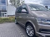 Volkswagen T6 Multivan, SONDERLINIE,Generation Six, Allrad  - VW T6 Multivan Gebrauchtwagen in Stuttgart