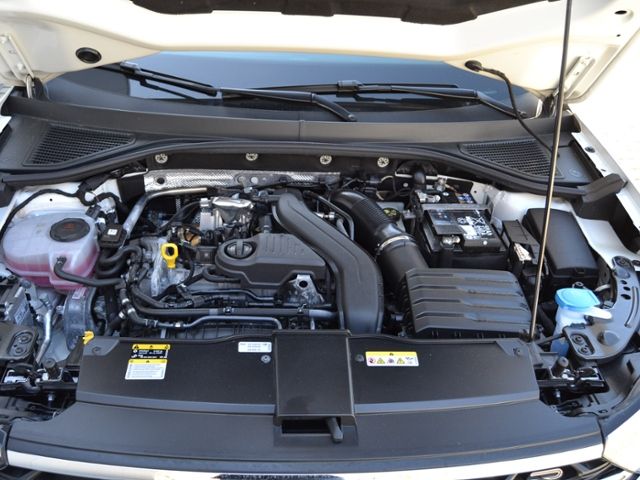 T-Roc 1.5 TSI DSG R-Line AHK/IQ.DRIVE/MATRIX/NAV