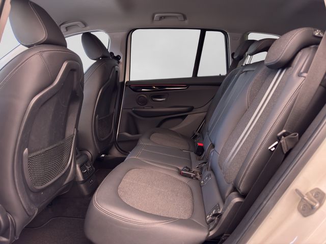 Fahrzeugabbildung BMW 218i Gran Tourer Sport Line+7Sitze+LED+Navi+HiFi
