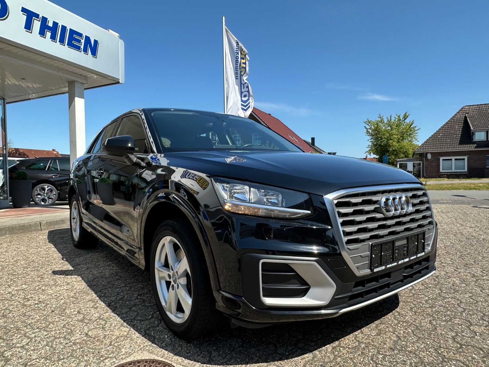 Fahrzeugabbildung Audi Q2 1.0 TFSI sport ultra Navi/GRA/SHZG/Einparkh