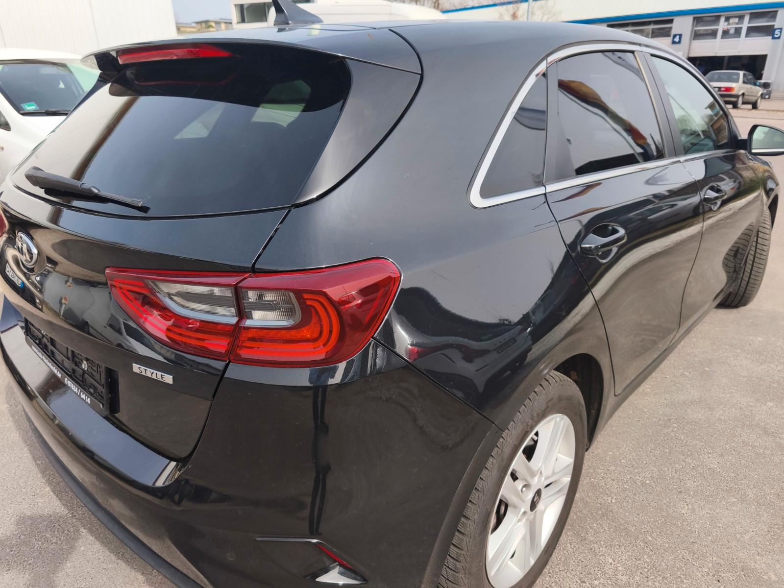 Kia Ceed 1.4 T-GDI, Kamera, Leder, Tüv & Insp. neu