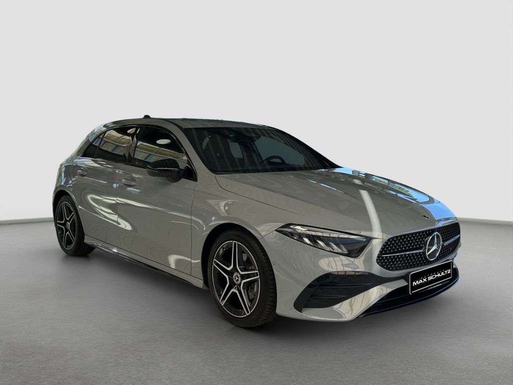 Fahrzeugabbildung Mercedes-Benz A 200 AMG*NIGHT*AHZV*RFK*LENKRHZG*DAB*AMBIENTE*