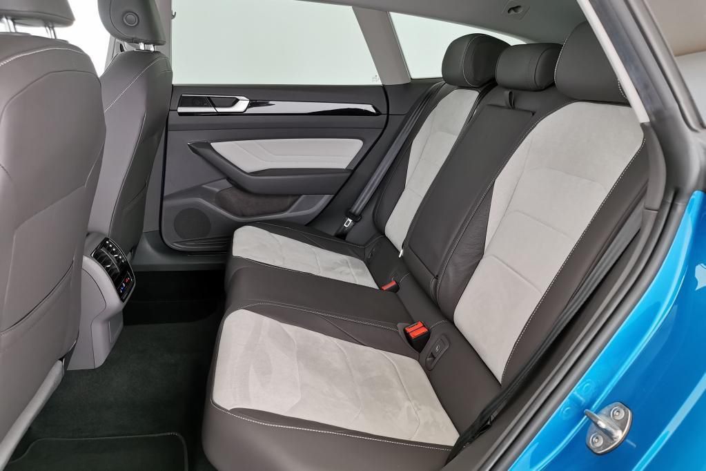 Volkswagen Arteon SB Elegance 2.0 TDI DSG AHK*RFK*PDC*Tempo