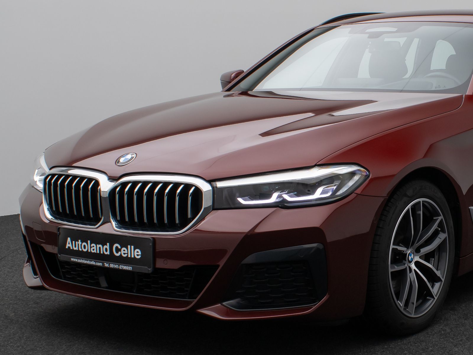 Fahrzeugabbildung BMW 520d xD M Sport Kamera HUD DAB Alarm Individual