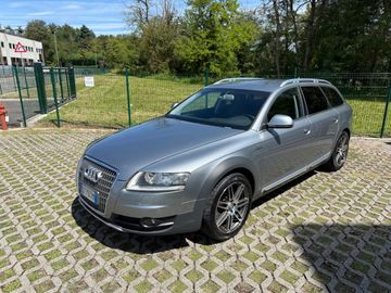 Audi A6 Allroad - 1