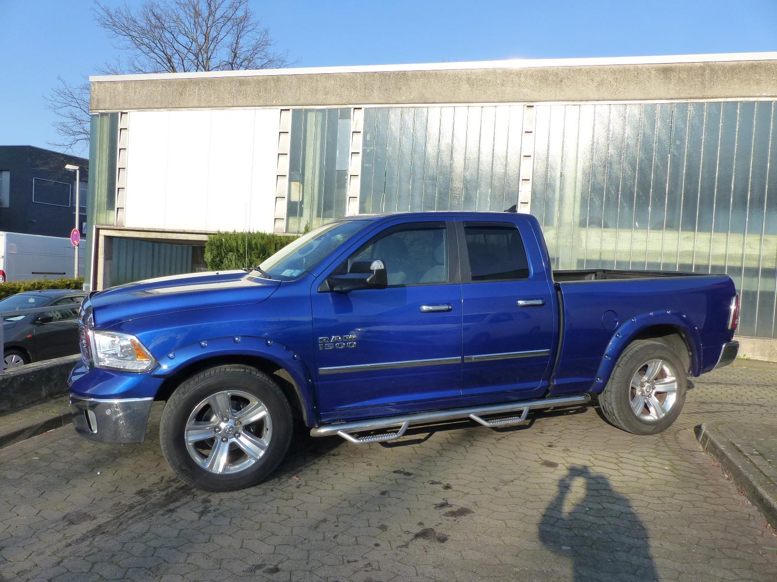 Dodge RAM 1500 Big Horn 4x4 Kamera/AHK/PDC/LED