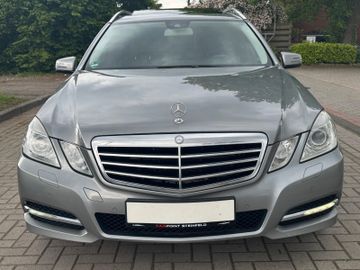 Mercedes E 300 - 2