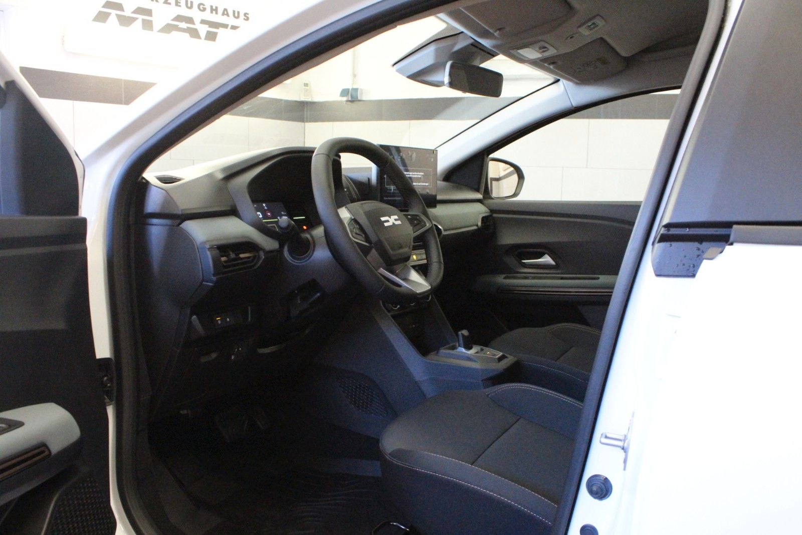 Fahrzeugabbildung Dacia Jogger Hybrid 155 Extreme 5-Sitzer MY 2026