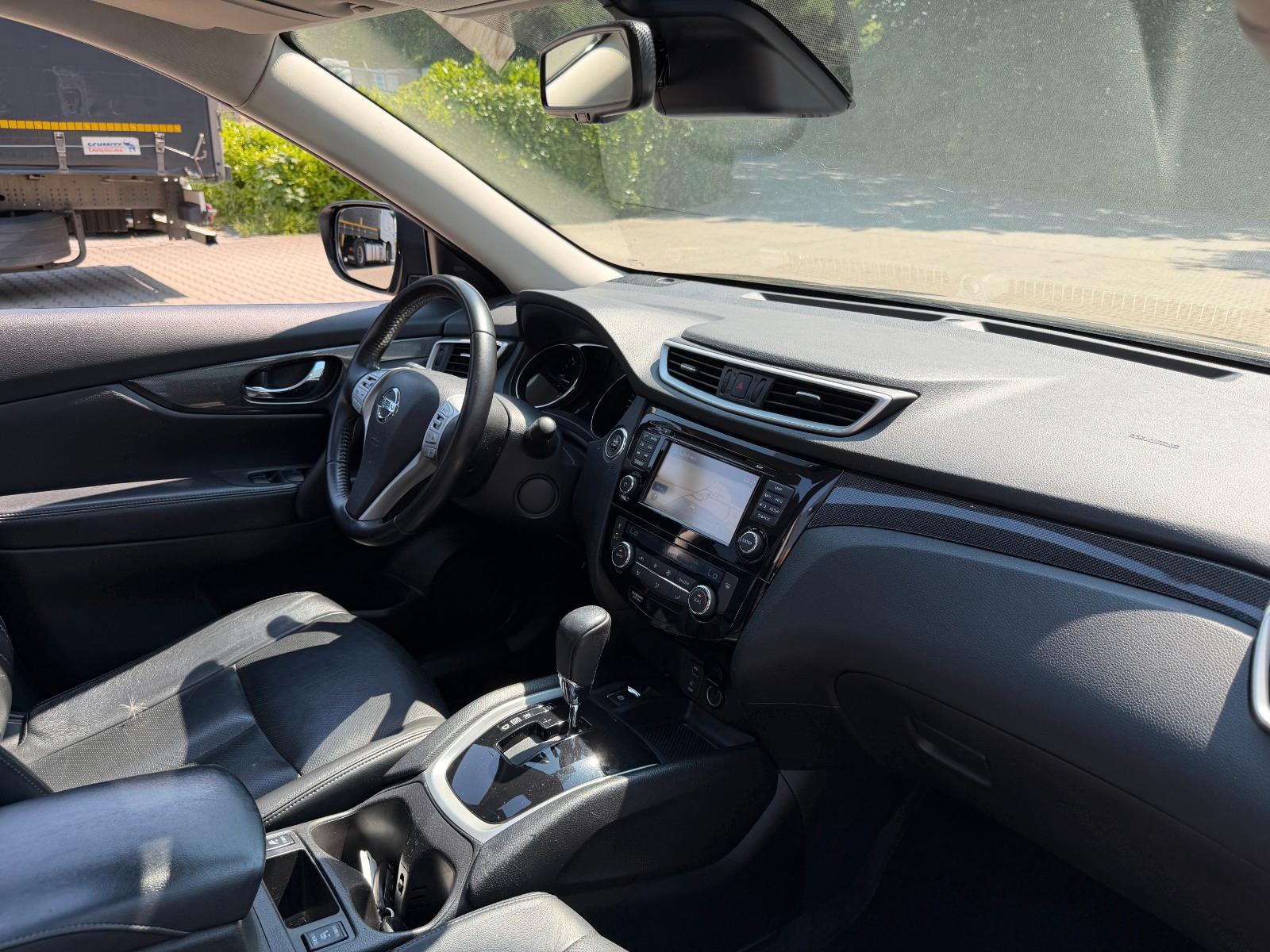 Nissan X-Trail Tekna Garantie *Leder*360° *Pano*Keyless