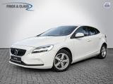 Volvo V40 T2 Momentum - weiße Volvo V40