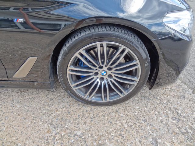 Fahrzeugabbildung BMW 530d xDrive M Sport/Virtual/Kam/Navi/Leder/