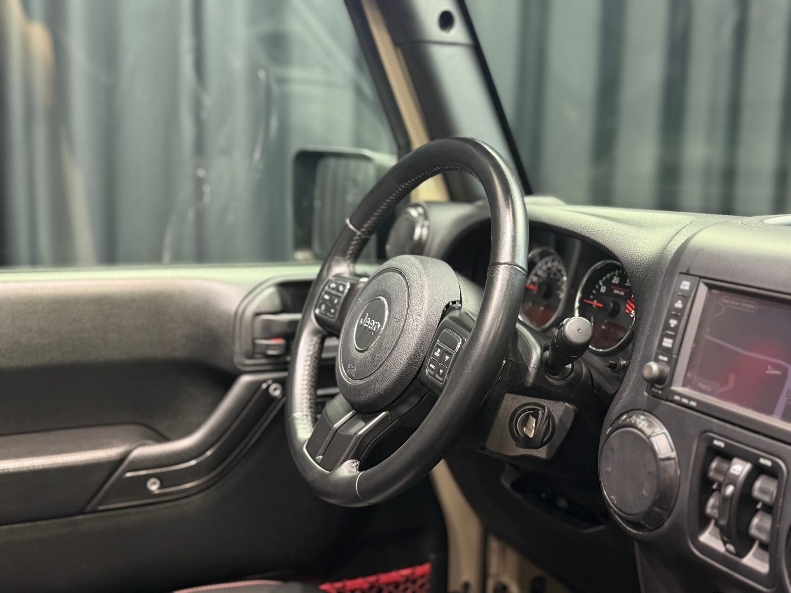 Fahrzeugabbildung Jeep Wrangler Unlimited Rubicon Recon Offroad|Alpine