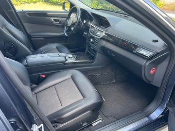 Mercedes E 220 - 10
