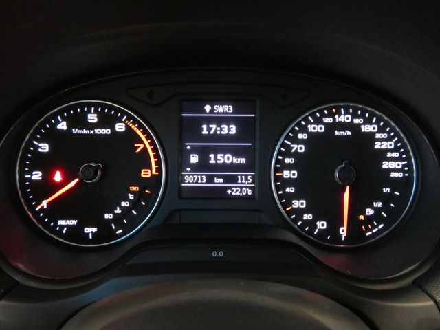 A3 SPORTBACK 30 TFSI XENON APPLE CARPLAY PDC SHZ