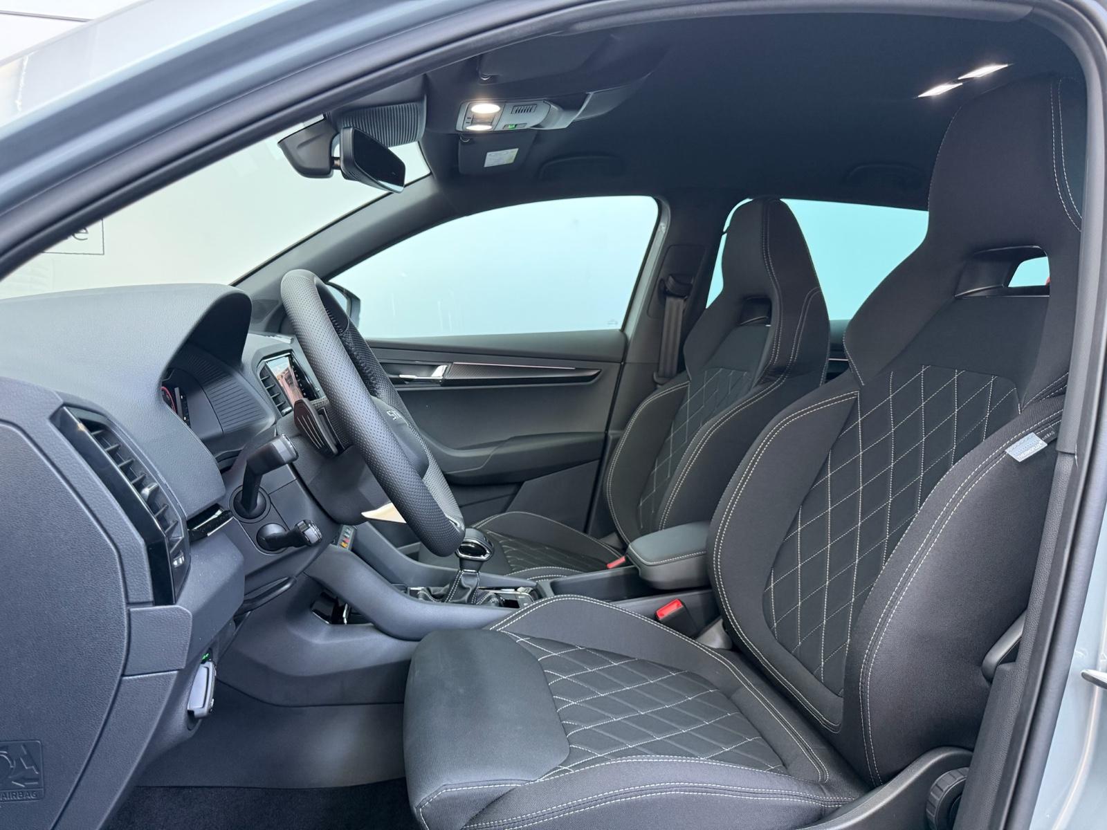 Skoda Karoq Sportline#5J.Gar#Matrix#360°#AHK#Navi#App
