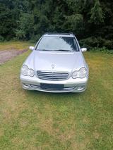 Mercedes-Benz Mercedes W203 T-Modell 220 cdi - gebrauchte Mercedes-Benz C 220 aus dem Jahr 2006