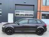 Audi A3 Sportback 1.6 TDI *XENON*TÜV+INSP+BREMSEN NEU - Audi A3 mit Diesel-Antrieb: 1.6