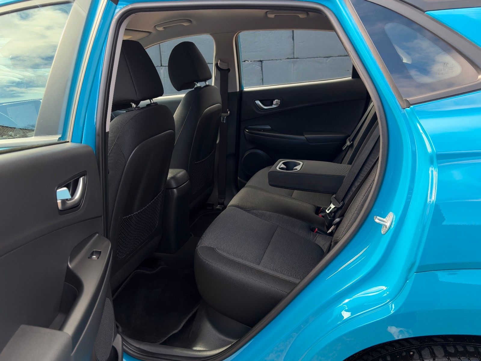 Fahrzeugabbildung Hyundai Kona Select Elektro CarPlay ACC LHZ SHZ DAB+