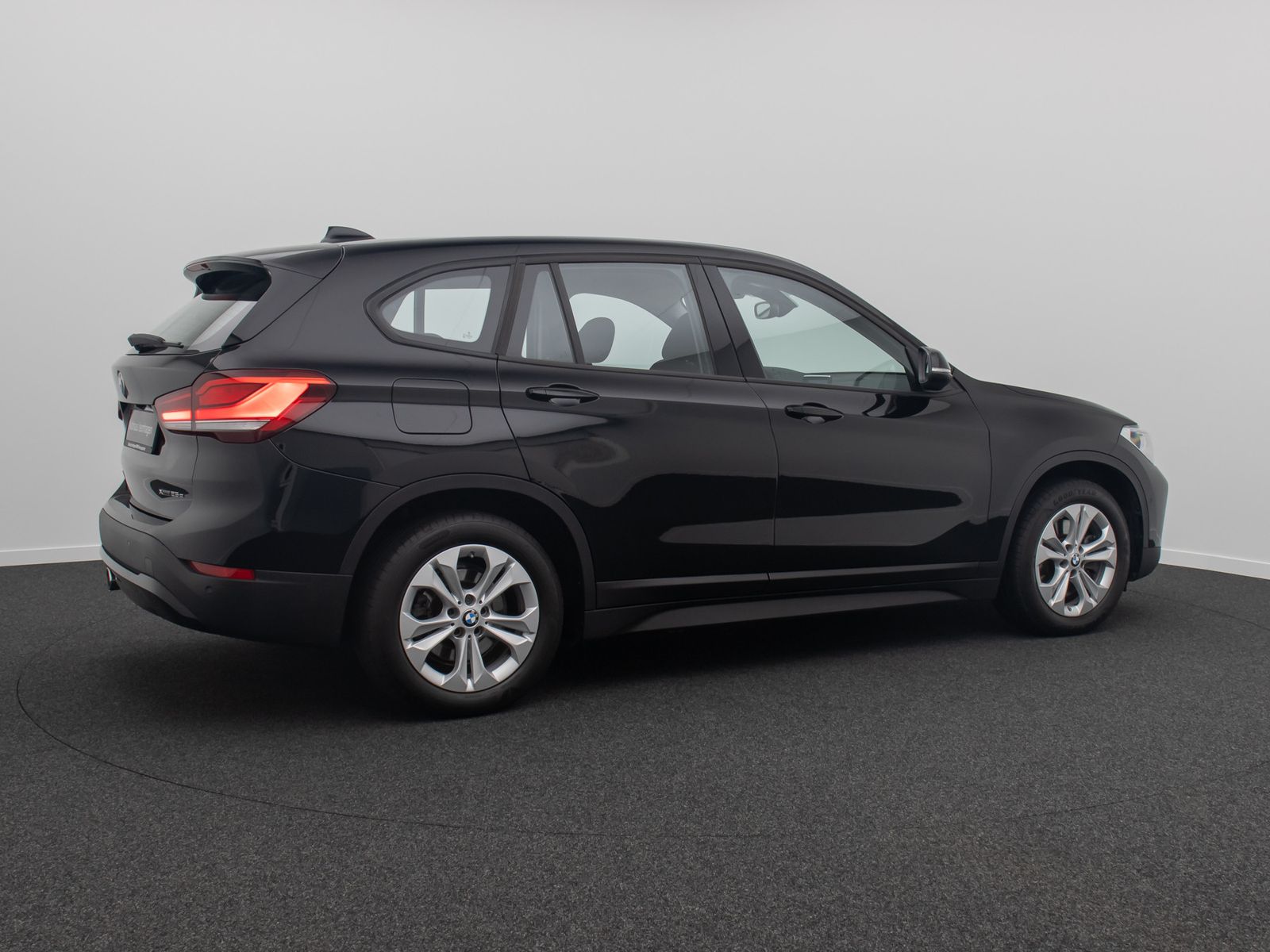 Fahrzeugabbildung BMW X1 xD25e Kamera DAB HiFi AHK Navi Geschwindigreg