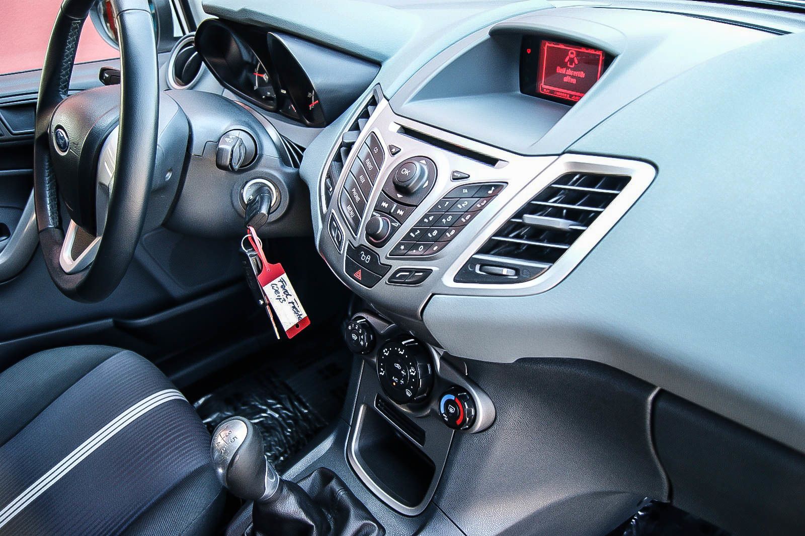 Fahrzeugabbildung Ford Fiesta 1.25 60kW VIVA KLIMA SITZHZG SPORT-FW ALU