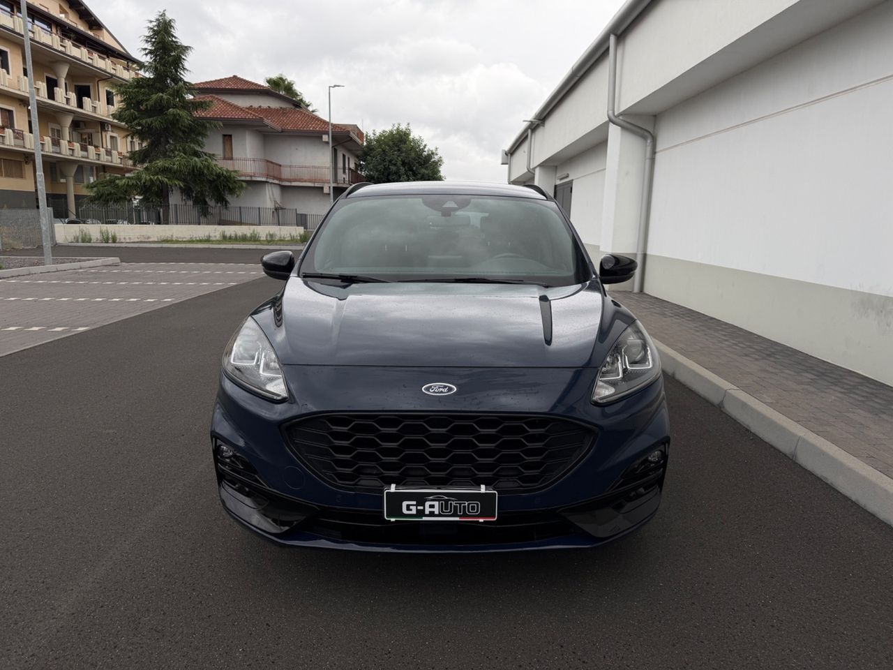 Ford Kuga 2.5 Full Hybrid 190 CV ST-Line imagem 2