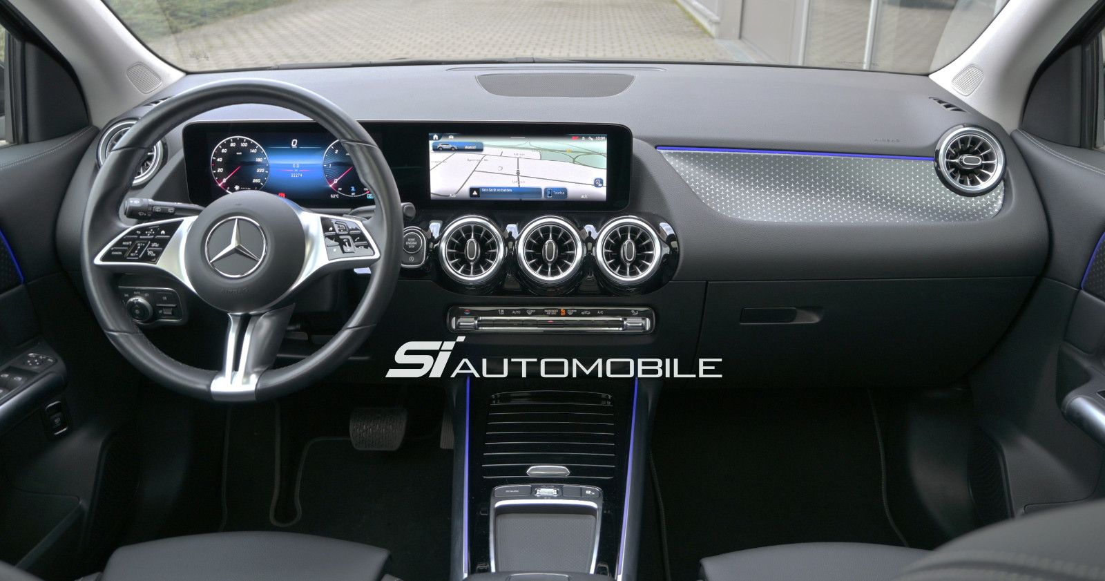 Fahrzeugabbildung Mercedes-Benz GLA 180 d DCT Progressive °ACC°PANO°MEMO°KEYLESS