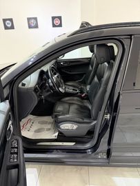 Porsche Macan - 11