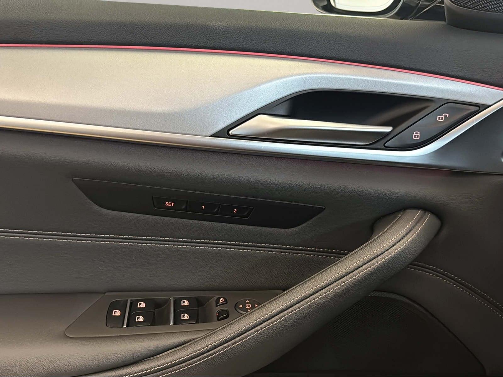 BMW 530i xDrive Limousine LiveCockpitProf Head-Up