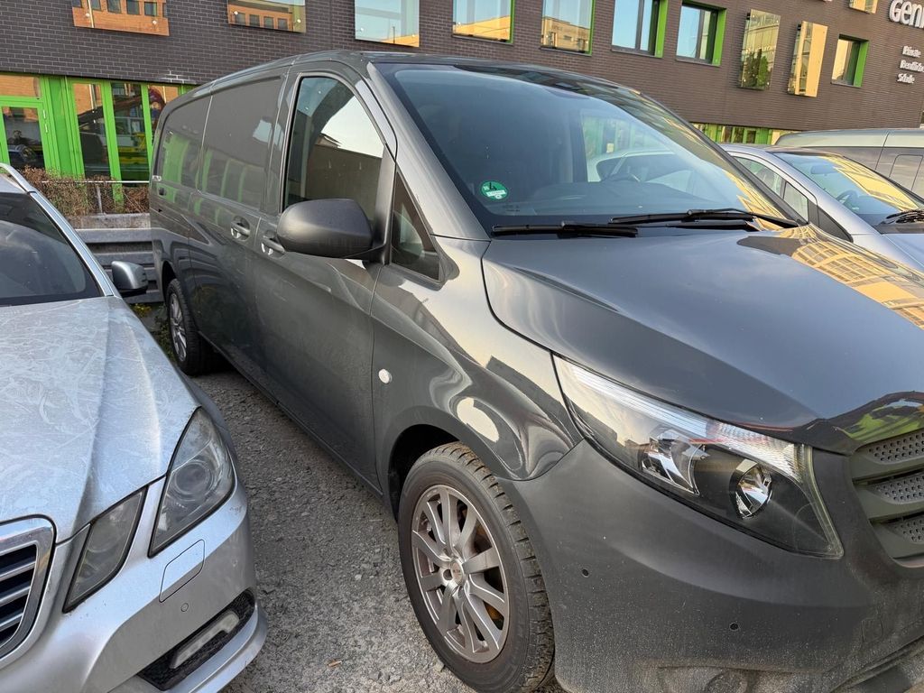 Image of Mercedes-Benz Vito