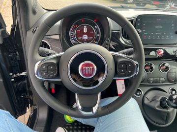 Fahrzeugabbildung Fiat 500 Dolcevita Navi PDC SHZ Pano Leder uvm.