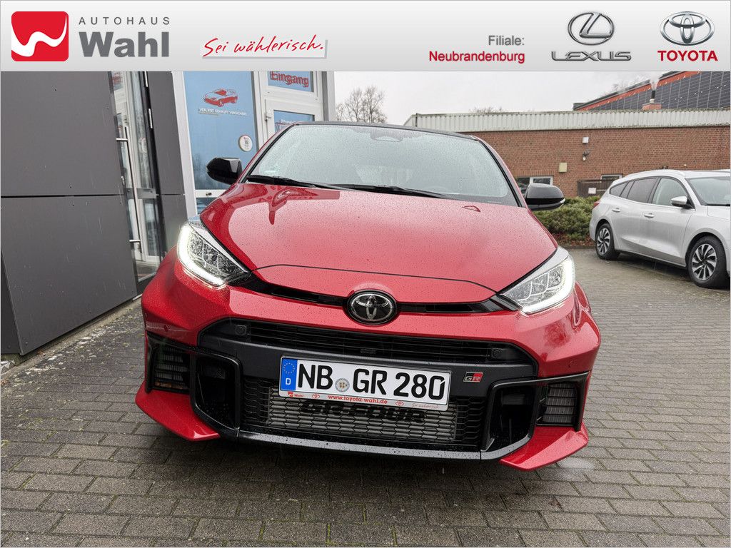 Toyota Yaris 1.6 GR High Performance imagem 2