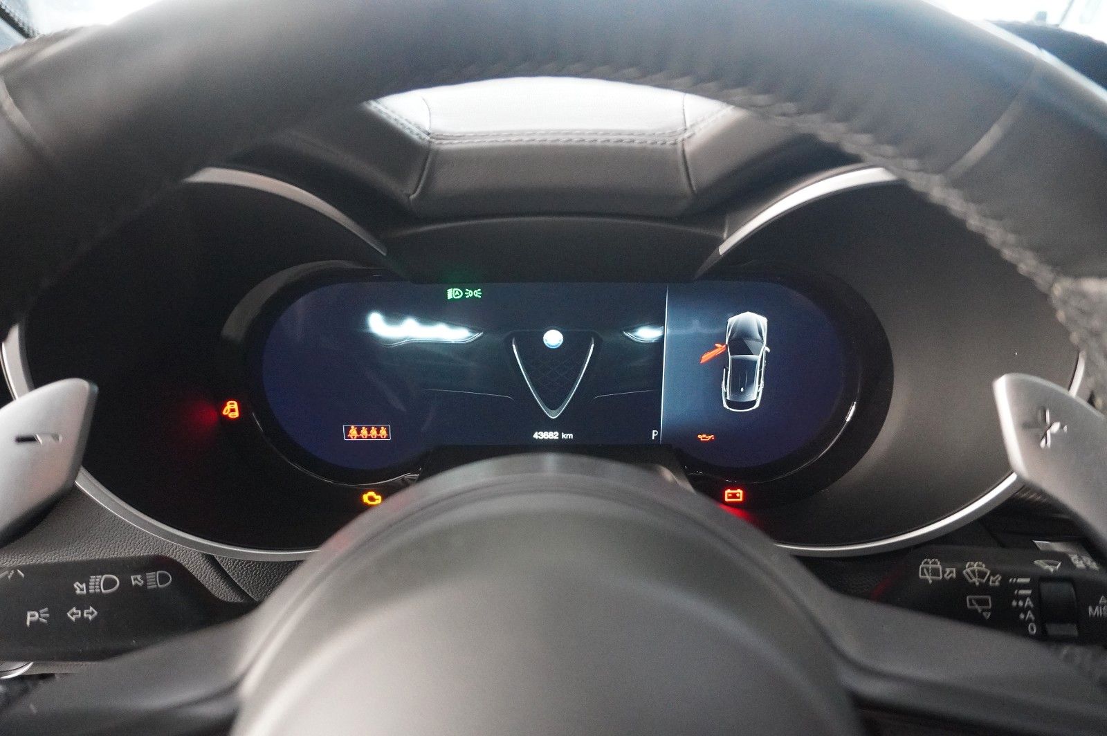 Fahrzeugabbildung Alfa Romeo Stelvio 2.2D VELOCE Q4 NAVI/LED/KAMERA/MATRIX/SH