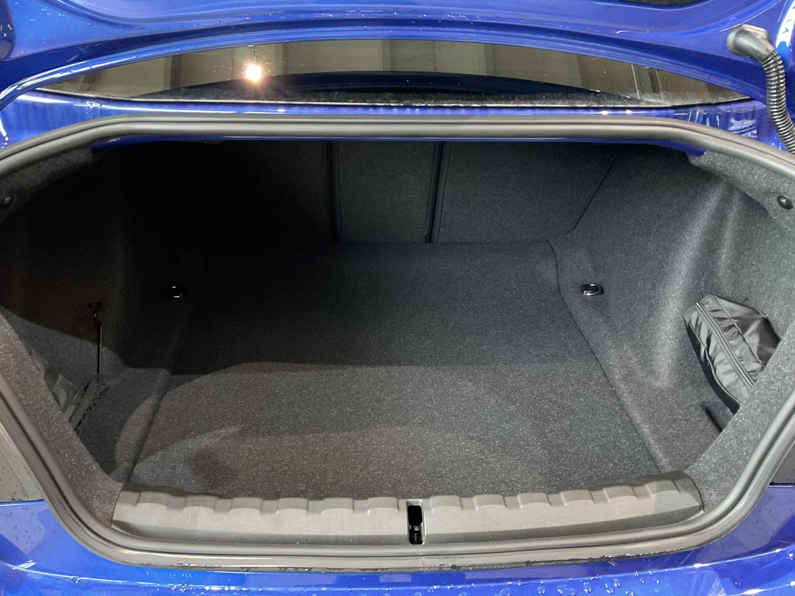 Fahrzeugabbildung BMW M2 Coupé |elektr. Sitzverstell. |Head-Up Disp. |