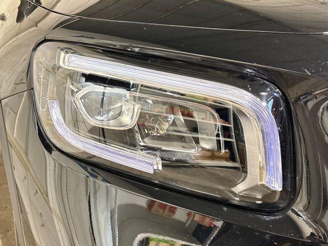 Mercedes-Benz GLB 180