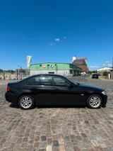 BMW 318d E90 Schwarz | TÜV 08/2026 | AHK |... - BMW 318 aus 2006: 318d