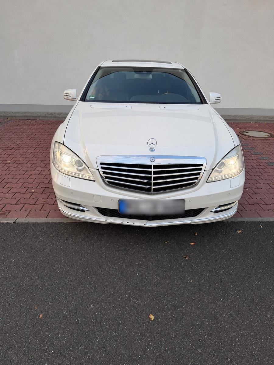 Mercedes-Benz S 400