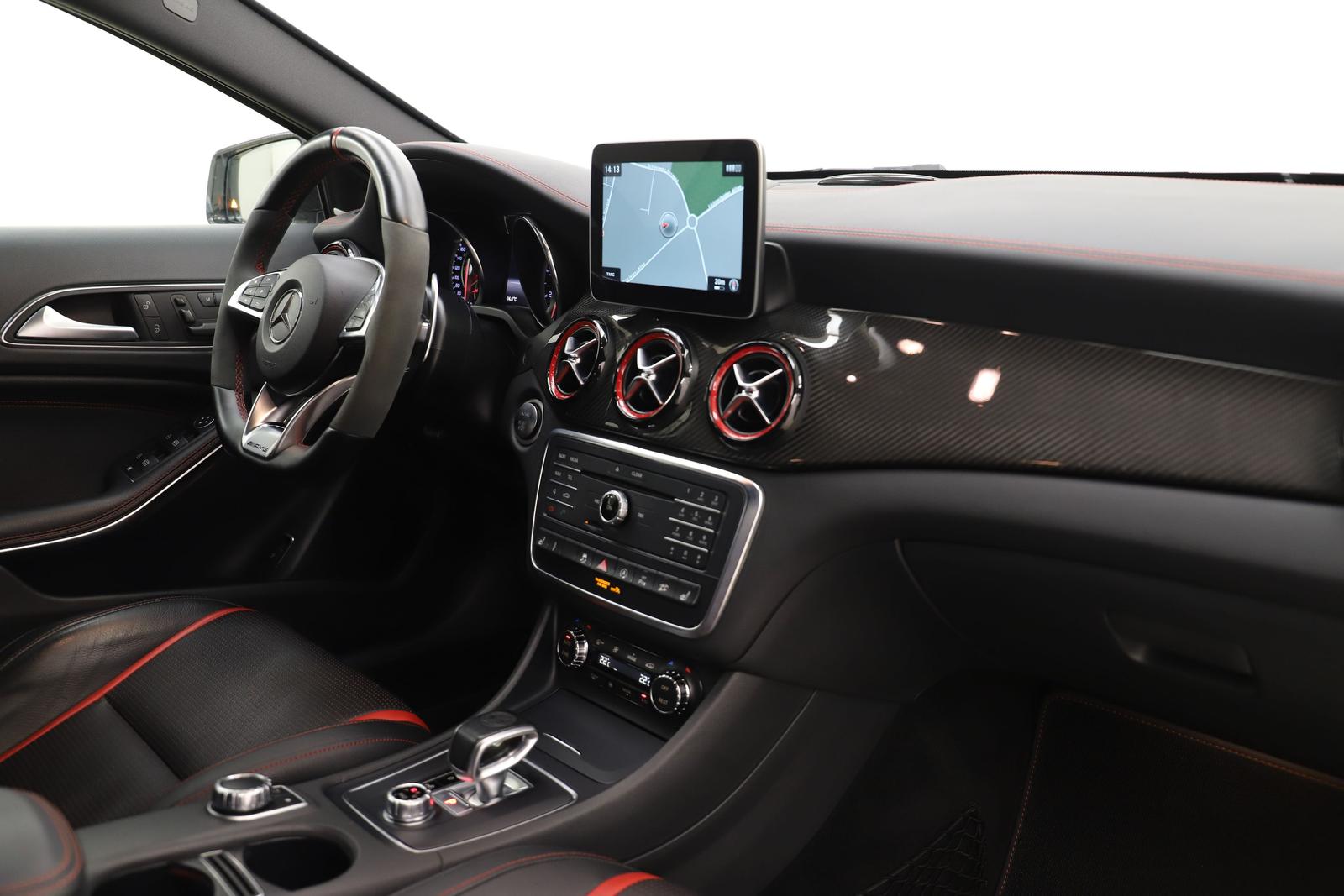 Mercedes-Benz GLA 45 AMG 381PS 7G 4M CARBON PAGA Performance