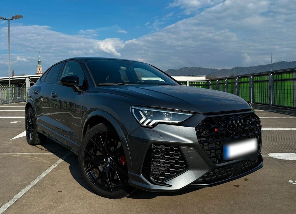 Image of Audi Q3
