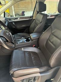 Volkswagen Touareg - 6
