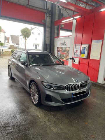 BMW G21 LCI 320e Plugin Hybrid X Drive